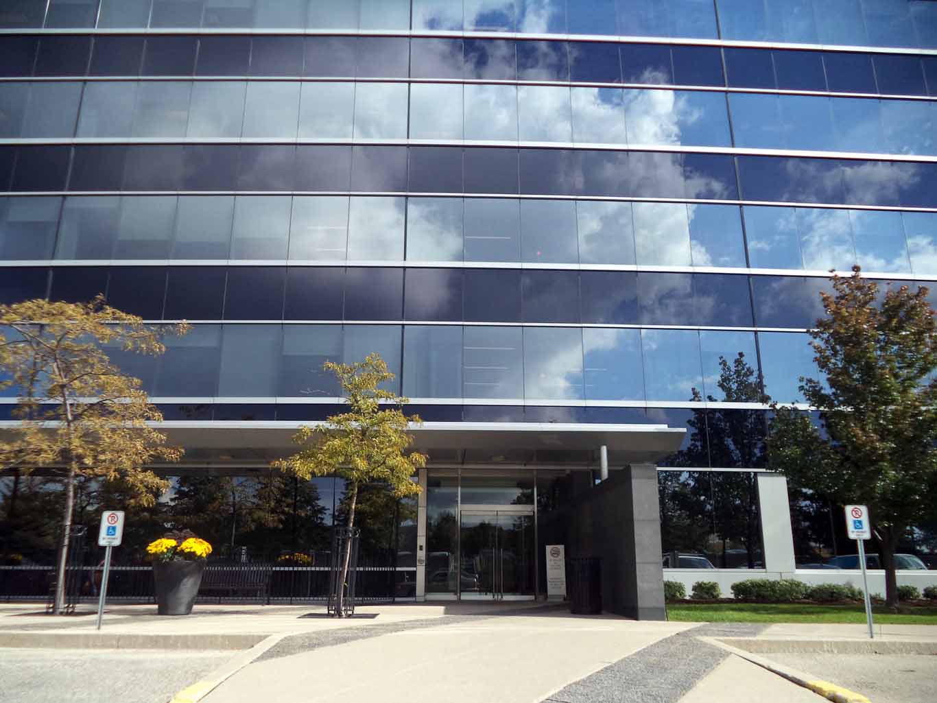 Regus - 2425 Matheson